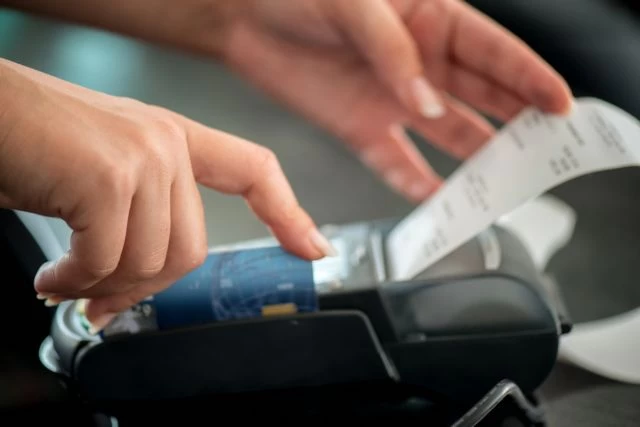 Επαγγελματικός λογαριασμός – Σε ποιους θα επιβληθούν πρόστιμα